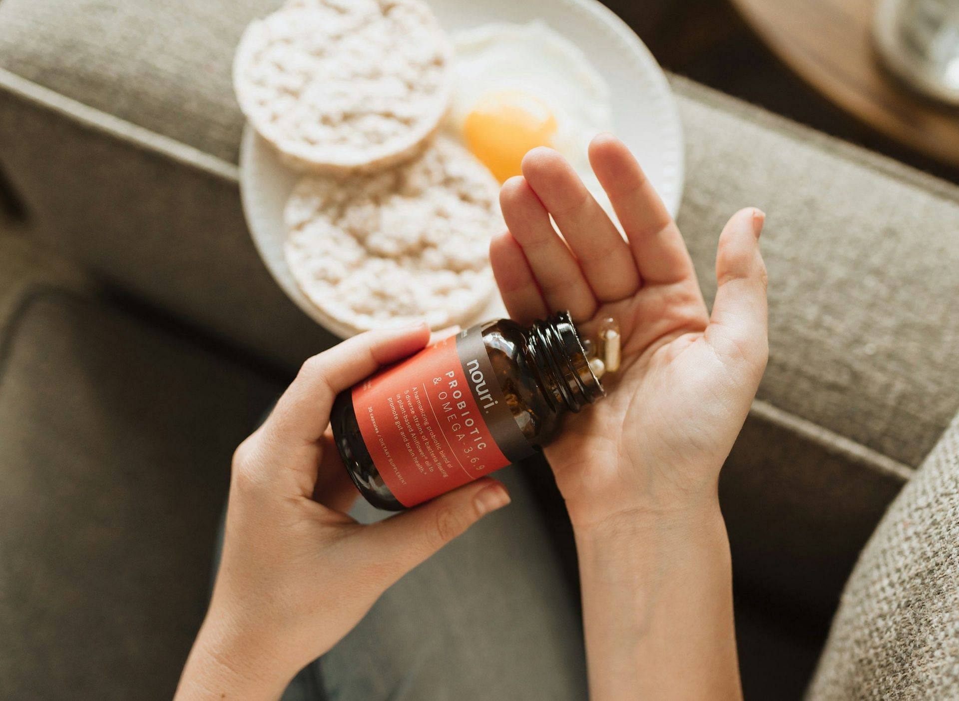 Supplements to increase endurance (Image via Unsplash/Daily Nouri)